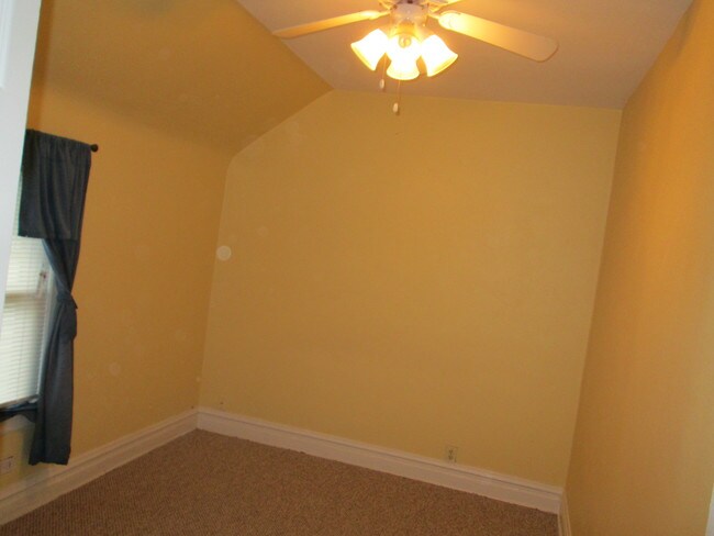 Foto del edificio - 109 Rockford Ave