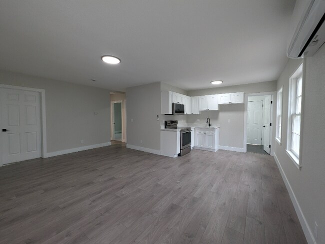 Foto del edificio - 2480 Baldwin Ave