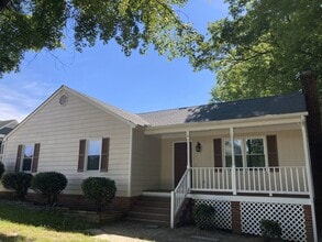 Building Photo - 9523 Ladue Rd