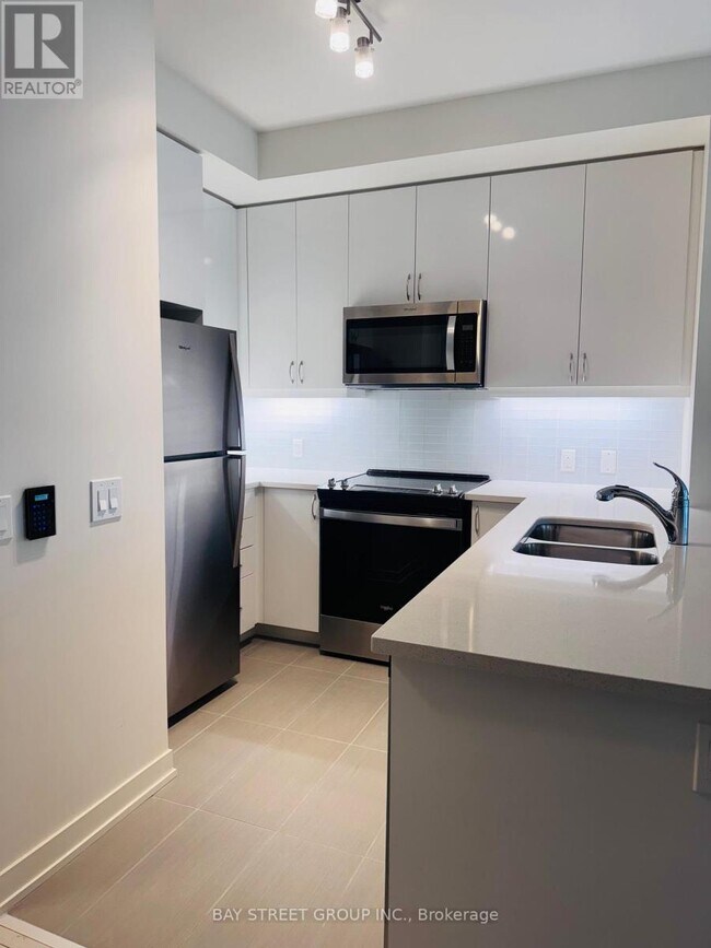 Photo du bâtiment - 912-4955 YONGE St