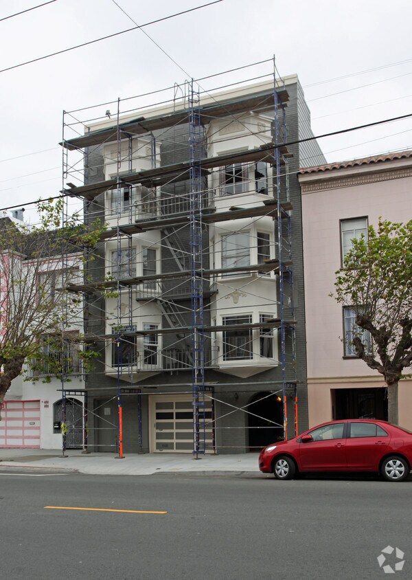 Building Photo - 5940 California St