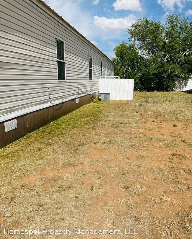 Building Photo - 3 br, 2 bath House - 3509 Cesar Chavez Dr