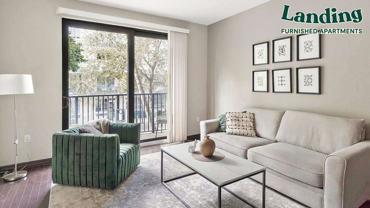 Fort Lauderdale, 
                        , –