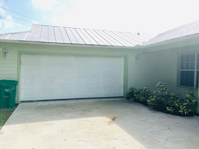 Foto del edificio - 310 Shady Ln