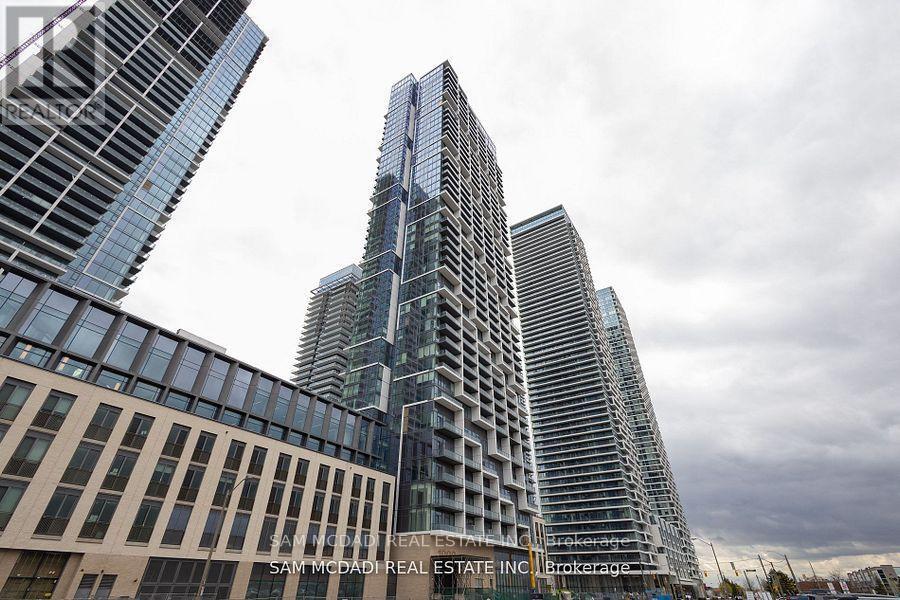 Photo principale - 1000 Portage Pkwy