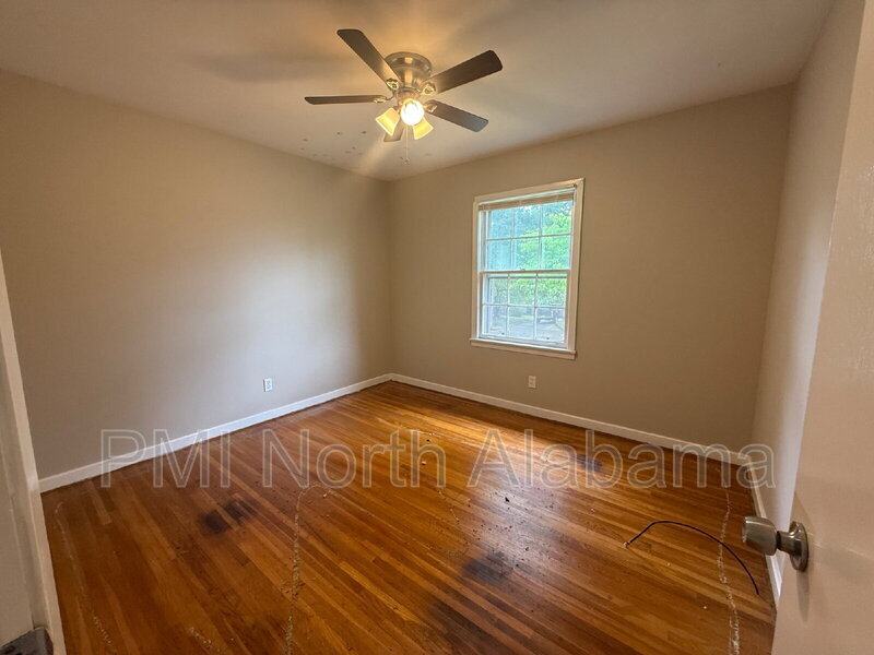 Foto del edificio - 3206 Bayless Dr SW