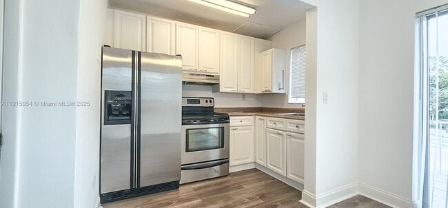 Foto del edificio - 5960 NE 5th Ct