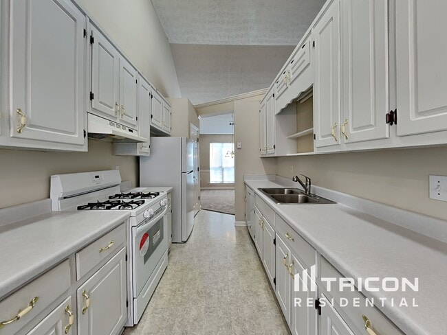 Building Photo - 50 Tufts Circle Covington GA