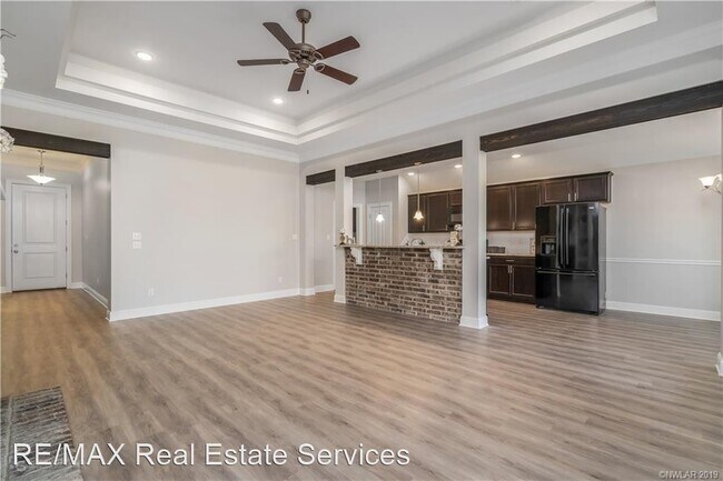 Building Photo - 3 br, 2 bath House - 244 Sedgewick