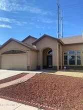 Building Photo - 7732 Maple Landing Court