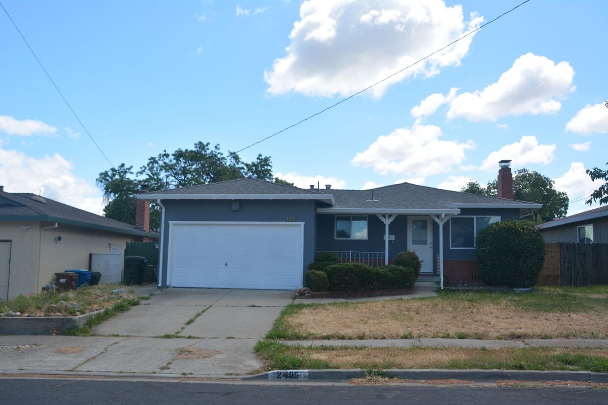 Primary Photo - Beautifully Remodeled Antioch Delta Fair A...