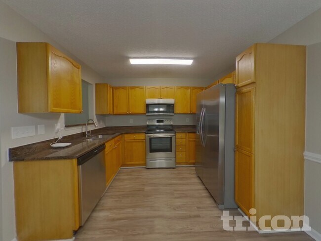 Foto del edificio - 4509 Capstone Dr