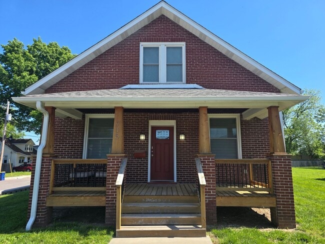 Foto del edificio - Charming 4BR/2.5BA Home in Historic Washington, MO - Walk to the Riverfront!