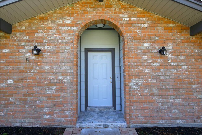 Foto del edificio - 16307 Morningshade Dr