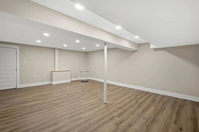 Foto del edificio - 5 Bed 5 Bath Single Family Home in Edgeworth