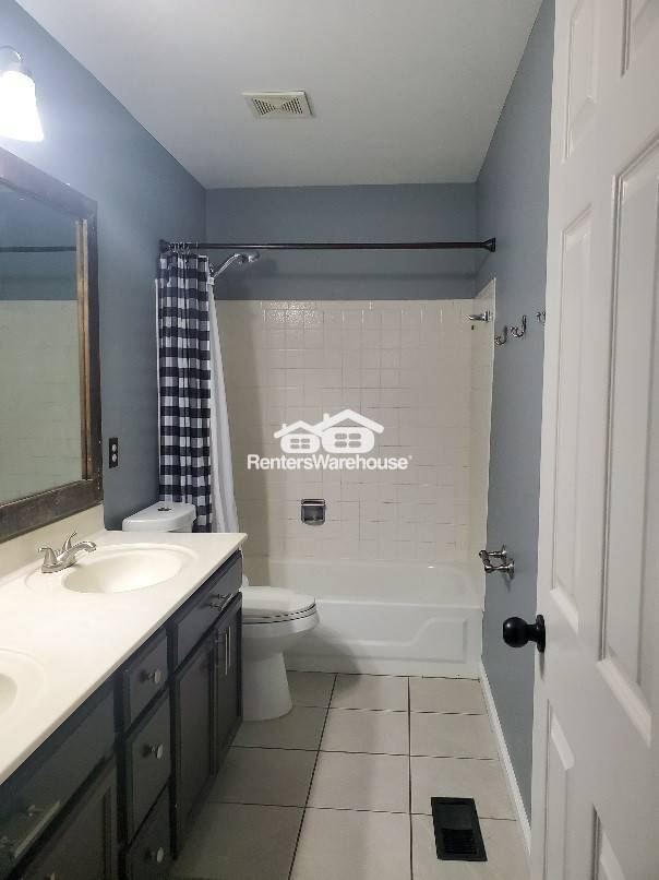 Foto del edificio - 1351 Oak Borough Dr