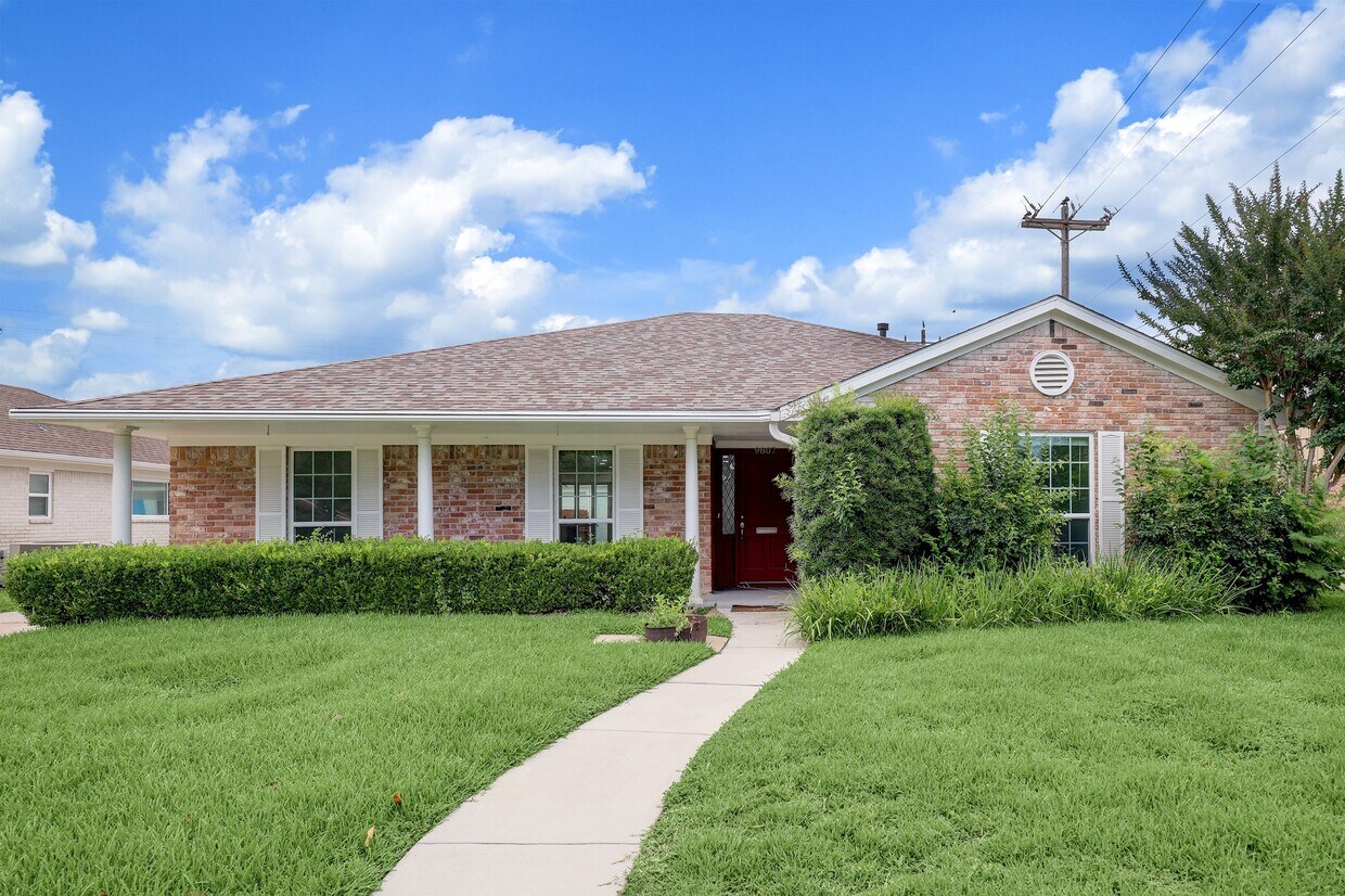 Foto principal - 9807 Braewick Dr