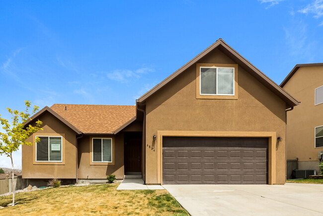 Building Photo - 6824 Yakima Way
