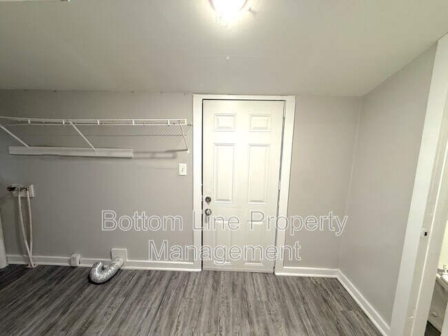 Foto del edificio - 917 N Oakland St