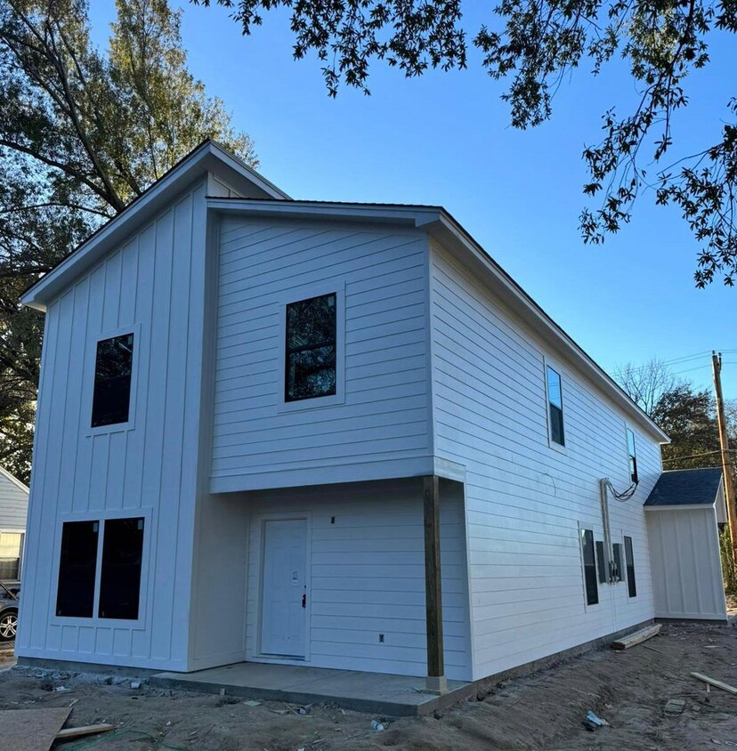 Building Photo - BRAND NEW CONSTRUCTION HOME AVAILABLE FOR ...