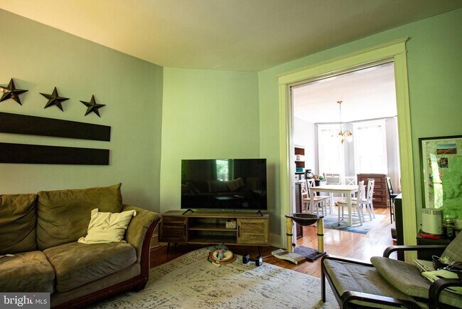 Foto del edificio - 148 Adams St NW