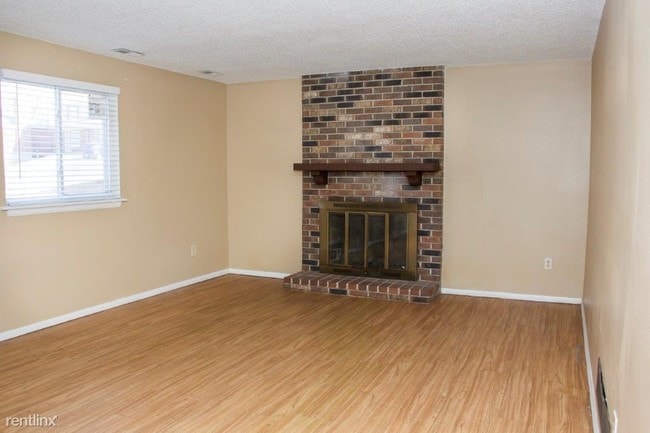 Building Photo - 4 br, 3 bath House - 6950 Jamestown Way Dr
