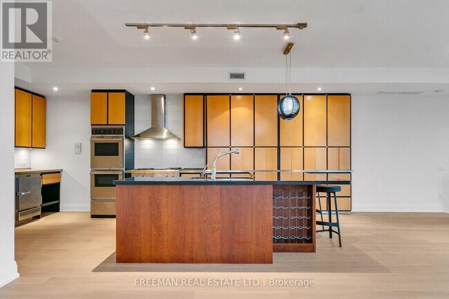 Photo du bâtiment - 967 Ossington Ave