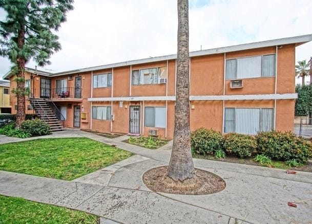 Primary Photo - Sepulveda Village Garden Apartments