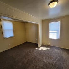 Building Photo - 1134 E Kelly St