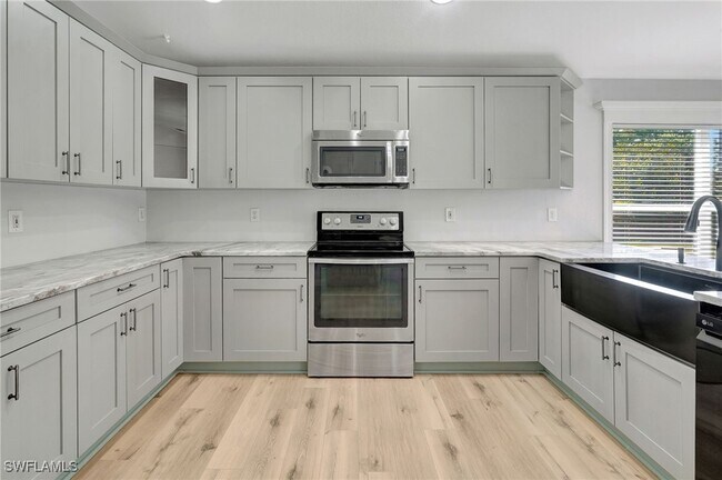 Foto del edificio - 12843 Fox Hollow Cir