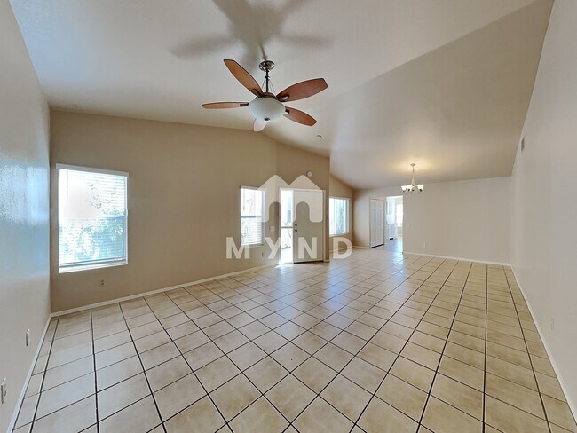 Building Photo - 3018 W Laquila Aerie