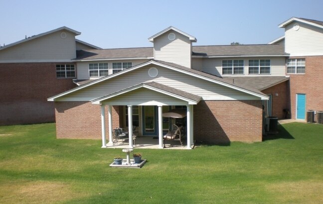 Foto principal - Westside Apartments