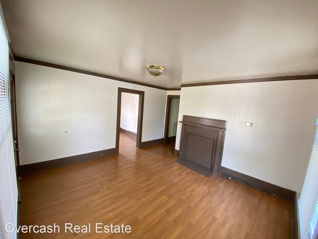 Foto del edificio - 3 br, 1 bath House - 525 E Cemetery St