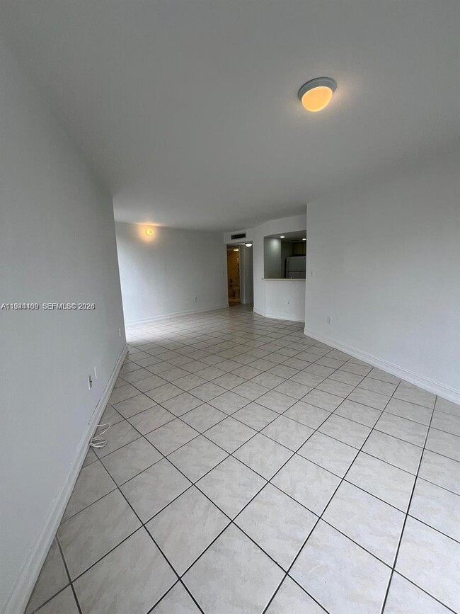 Foto del edificio - 7035 NW 186th St