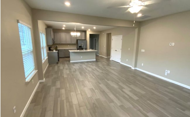 Building Photo - 59 Bartlett St