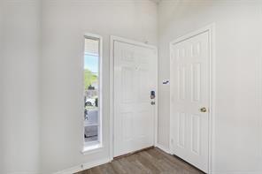 Building Photo - 2215 Hunters Run Dr