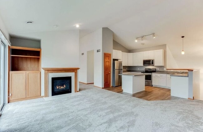 Building Photo - 15346 Flower Way