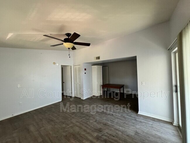 Foto del edificio - 2360 SW Archer Rd
