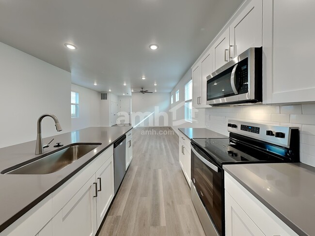 Foto del edificio - 23658 E 5th Ave