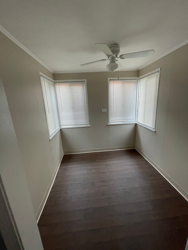Building Photo - 8033 Rosecrans Ave