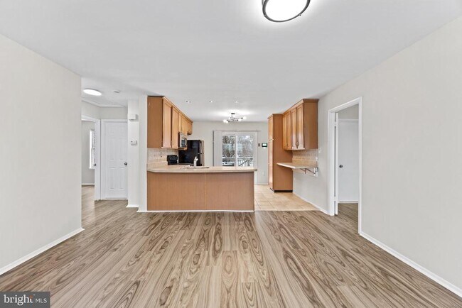 Building Photo - 3216 Ladova Way