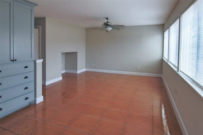 Foto del edificio - 6335 Torrance Elms Ct