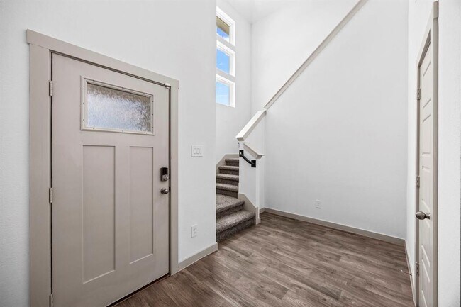 Building Photo - 6914 Amber Clf Ln