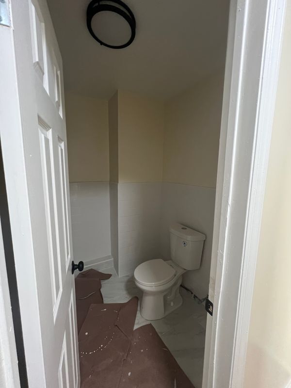 Foto del edificio - 3641 Laconia Ave