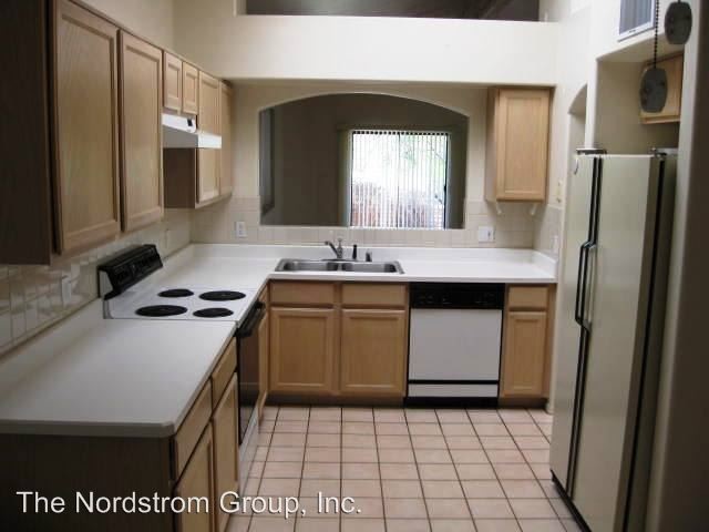 Foto del edificio - 2 br, 2 bath House - 233 E Southern Pines