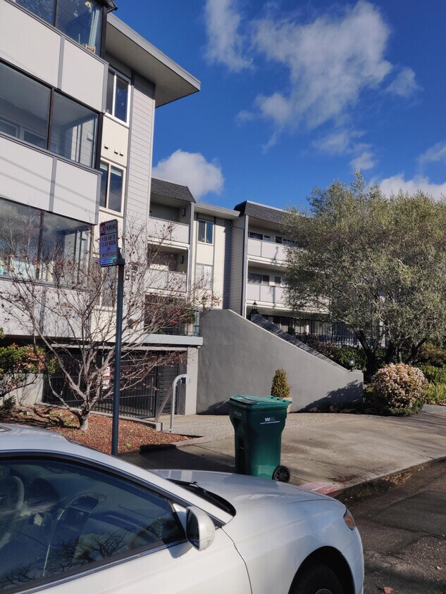 Front of Condo Building - 567 Oakland Ave