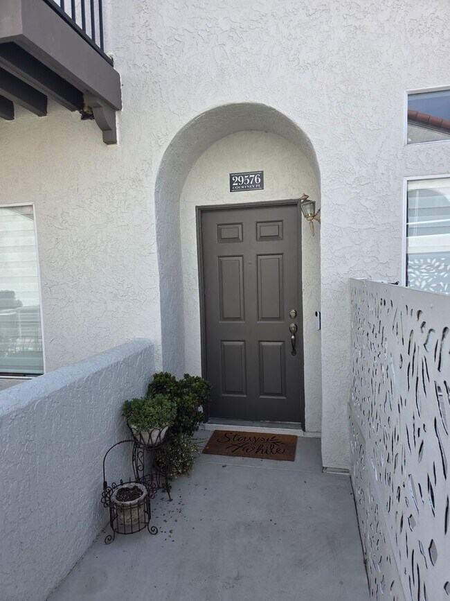 Foto del edificio - 29576 Courtney Pl