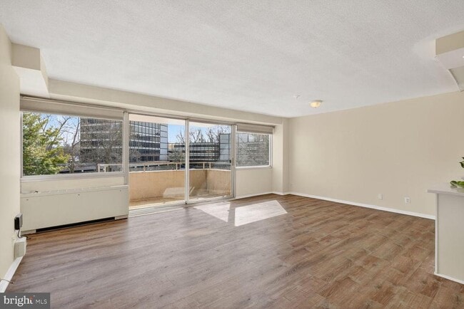 Foto del edificio - 4515 Willard Ave