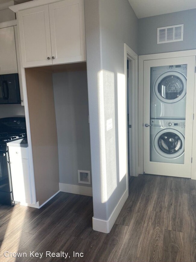Building Photo - 1 br, 1 bath House - 1026 S Prosperity