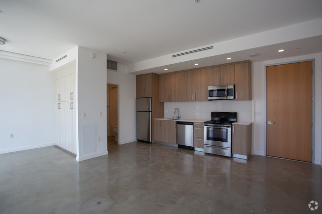 Loft A1 - 495 SF (South Side) - Panorama Tower